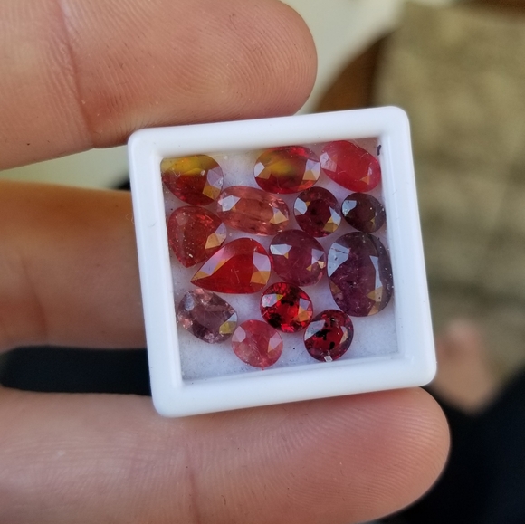 Natural unheated rubies - Picture 3 of 8